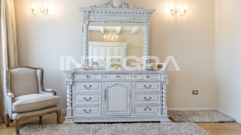 Panorama Clujului din Fiecare Fereastră: Eleganță Italiană lângă Parcul Central