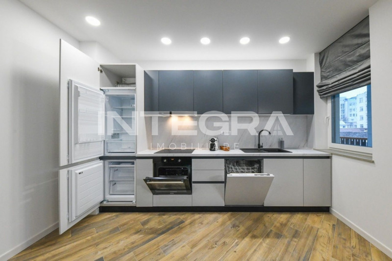 Str. Moților, Zona UMF | 3 Camere Lux cu Parcare Privată și Curățenie Inclusă