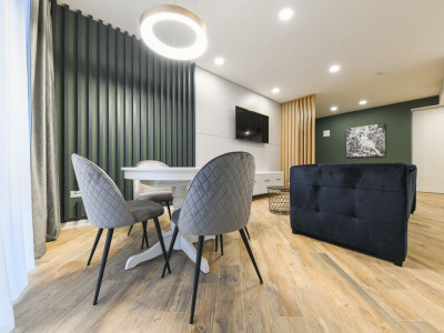 Str. Moților, Zona UMF | 3 Camere Lux cu Parcare Privată și Curățenie Inclusă