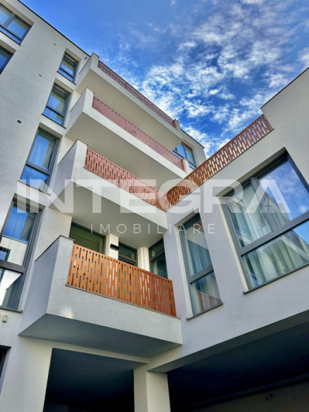 Str. Moților, Zona UMF | 2 Camere Lux cu Parcare Privată și Curățenie Inclusă
