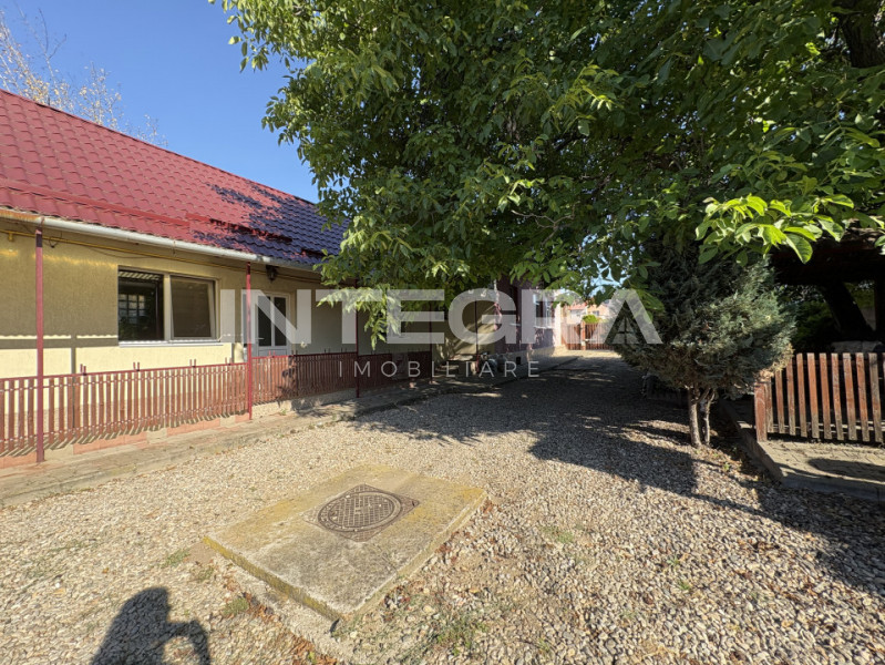 De inchiriat casa in Floresti | Ideal sediu birou sau pentru o familie 