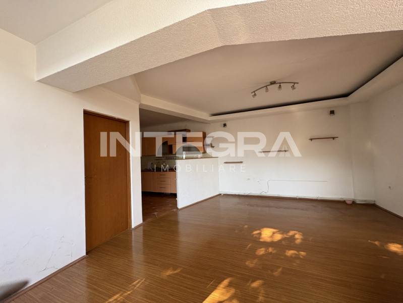 De inchiriat casa in Floresti | Ideal sediu birou sau pentru o familie 