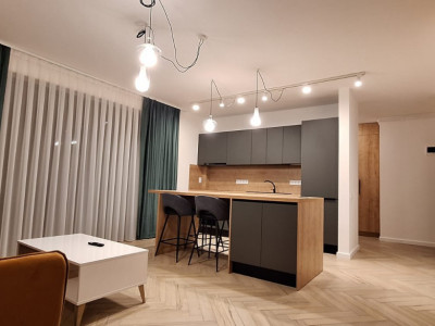 Vand Apartament Central 2 camere | Bloc Nou | La Cheie | Totul Nou