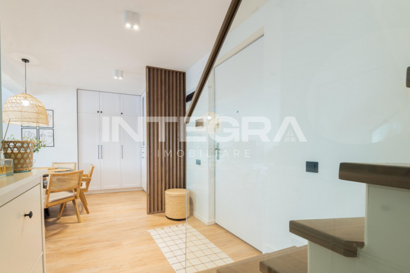 De vanzare | Apartament de lux pe 2 nivele | Panorama | Parcare Subterană 