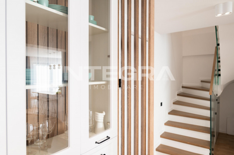 De vanzare | Apartament de lux pe 2 nivele | Panorama | Parcare Subterană 