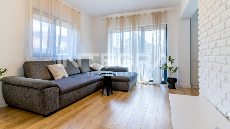 Inchiriez Apartament cu 3 Camere |  Bloc Tip Vila |  Cartier Gruia | Parcare