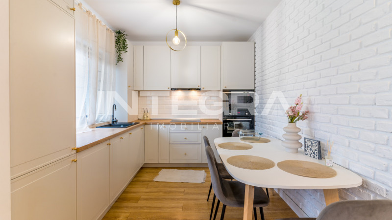 Inchiriez Apartament cu 3 Camere |  Bloc Tip Vila |  Cartier Gruia | Parcare