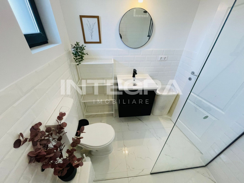 Inchiriez Apartament cu 3 Camere |  Bloc Tip Vila |  Cartier Gruia | Parcare
