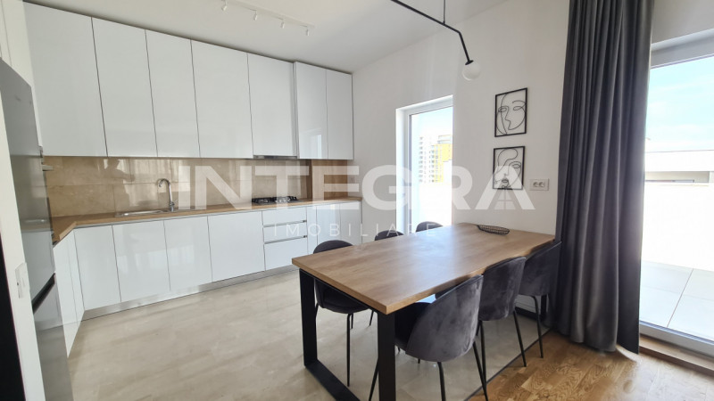 Penthouse Cu Lift Propriu, 4 Camere si Garaj Pentru Doua Masini, Buna Ziua.