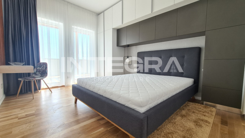 Penthouse Cu Lift Propriu, 4 Camere si Garaj Pentru Doua Masini, Buna Ziua.