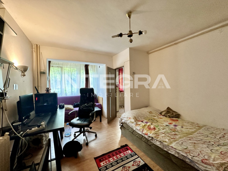 Liber din 15 Decemb. Inchiriez Garsoniera Centru - Cipariu | Titulescu 11-15 |