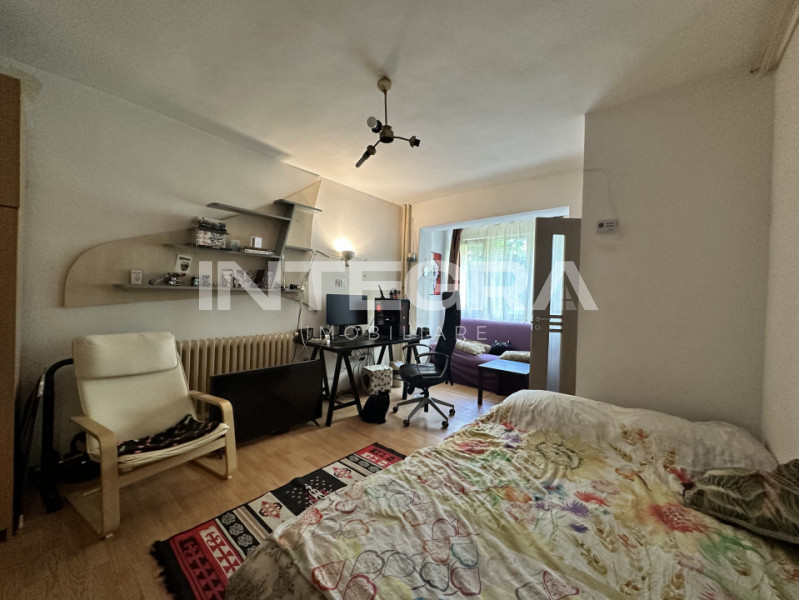 Liber din 15 Decemb. Inchiriez Garsoniera Centru - Cipariu | Titulescu 11-15 |