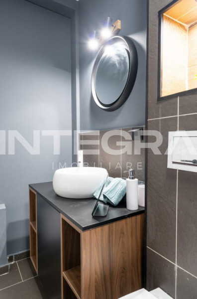 Pet Friendly |  Apartament si Terasa | Prima Inchirierea | 4 Camere cu 3 Bai