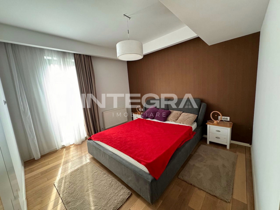 Apartament  Lux 3 Camer | 2 Parcari | Zona Verde | str. Eugen Lovinesc