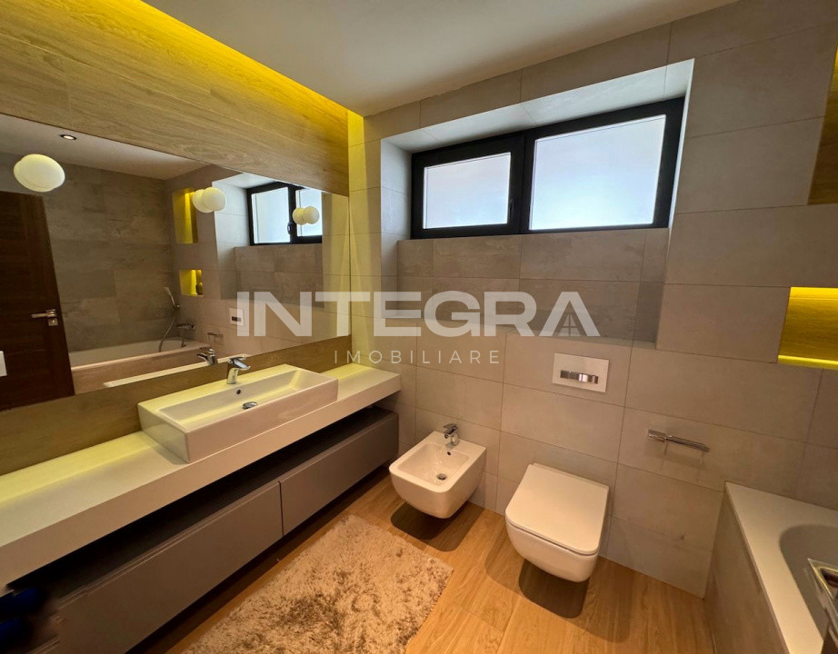 Apartament  Lux 3 Camer | 2 Parcari | Zona Verde | str. Eugen Lovinesc