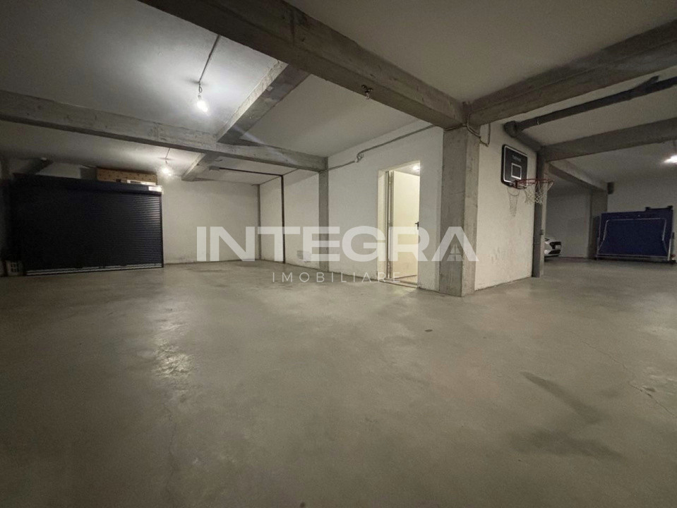 Apartament  Lux 3 Camer | 2 Parcari | Zona Verde | str. Eugen Lovinesc