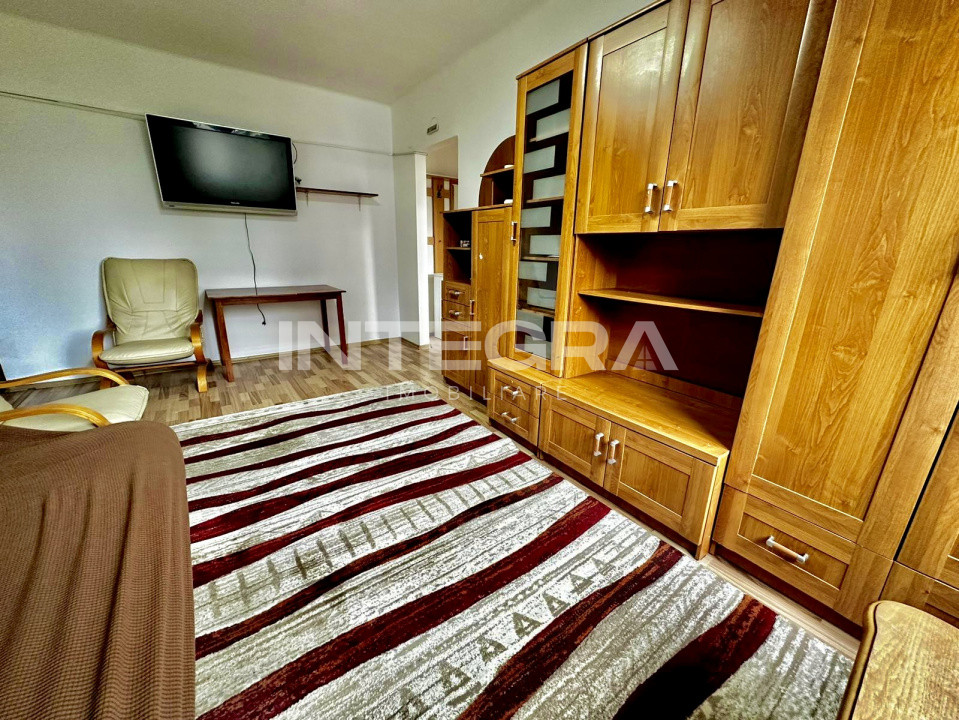 Centru | Inchiriez Apartament | 3 Camere  Strada Horea 89 | 