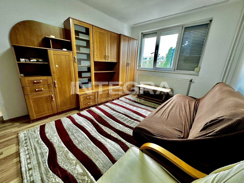 Centru | Inchiriez Apartament | 3 Camere  Strada Horea 89 | 