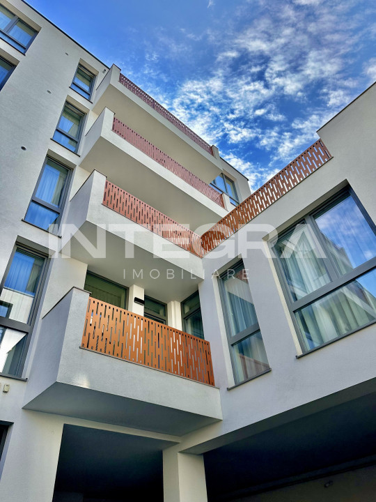 Str. Moților, Zona UMF | 2 Camere Lux cu Parcare Privată și Curățenie Inclusă