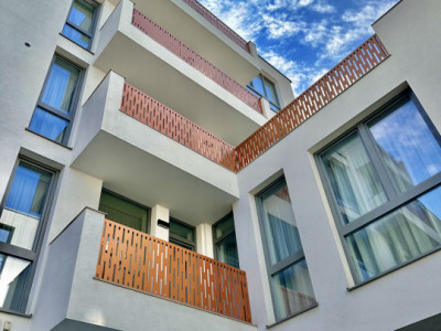 Str. Moților, Zona UMF | 2 Camere Lux cu Parcare Privată și Curățenie Inclusă