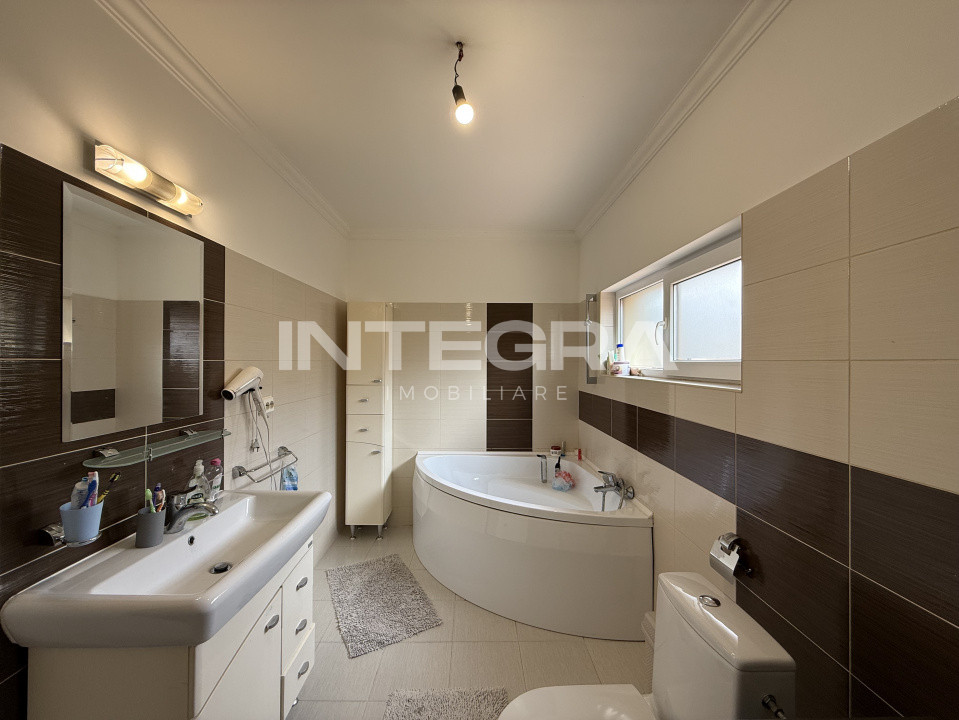 Duplex Elegant |  Complex Privat si Securizat | 3 Dormitoare | Curte Amenaja