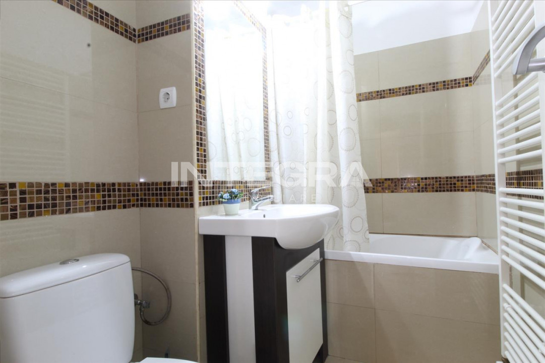Apartament Decomandat 3 Camere 2 Balcoane | Etaj 2 | Expunere S-V Str. Mehedinti