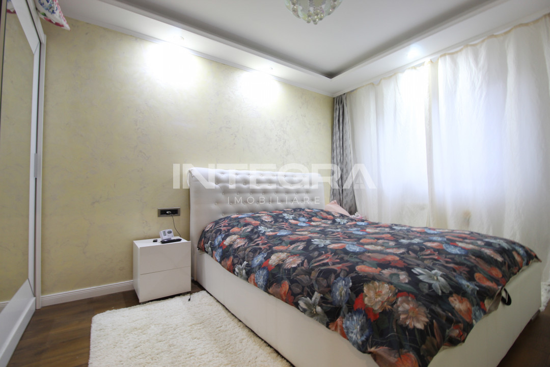 Vand 2 Camere Decomandate, Zona Vivo, Valea Garbaului.
