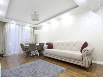 Vand 2 Camere Decomandate, Zona Vivo, Valea Garbaului.