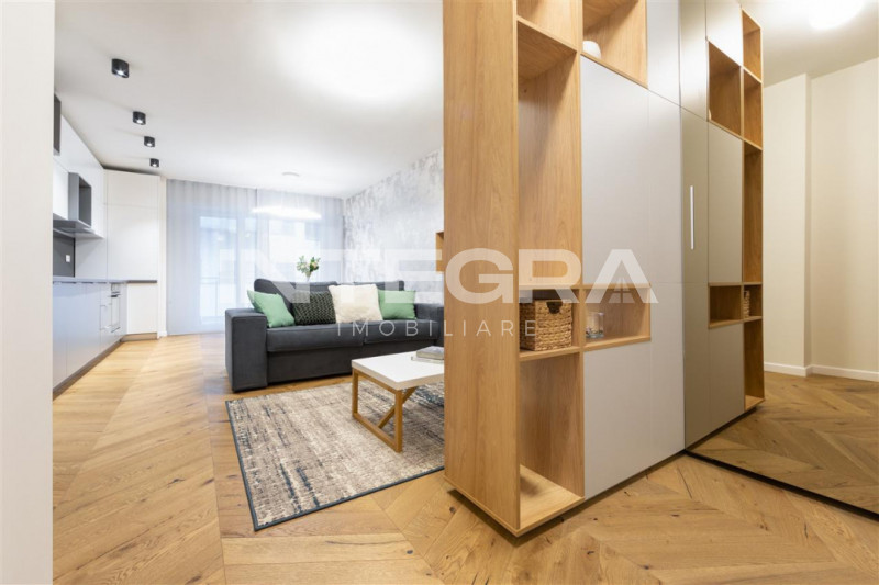 Apartament Lux 2 Camere + Balcon! Zona Ultracentrala! Complex Scala!