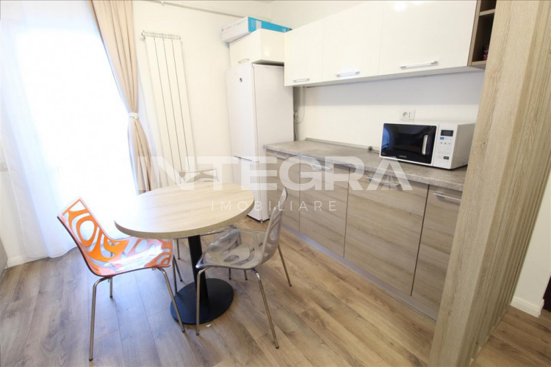 Inchiriez 2 Camere Decomandate, Str. Viilor, Langa Spitalul Recuperare, 