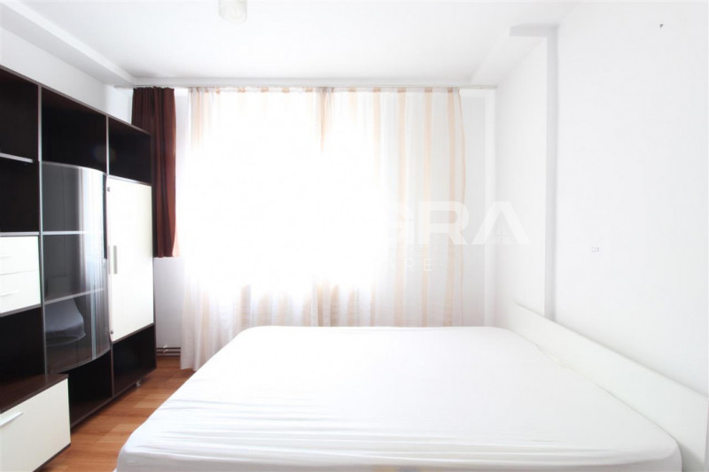 Vand Apartament Decomandat, 2 Camere, Piata Zorilor, Str. Luceafarului