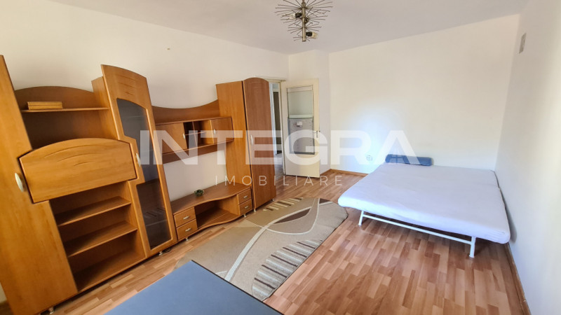 Apartament cu 3 Camere Zona FSEGA