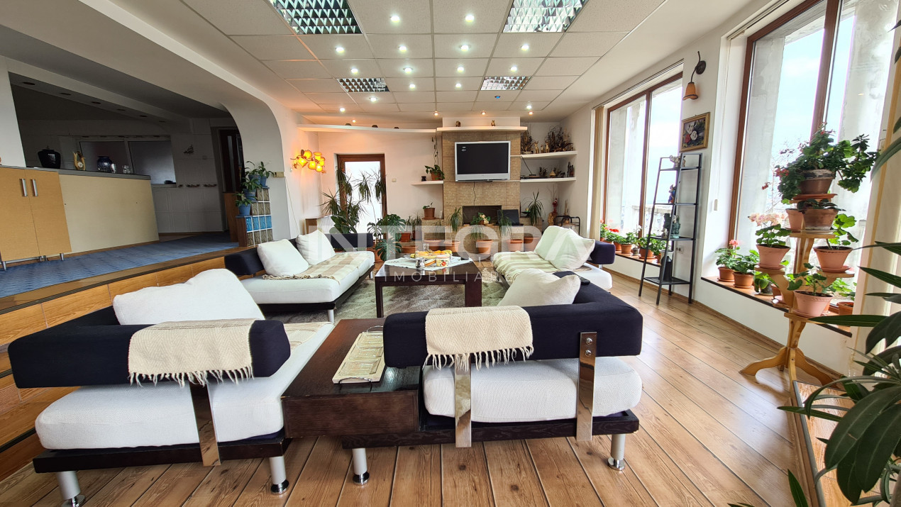 Comision 0! Vand Casa cu 2000 MP teren, View Superb, Zona Exclusivita