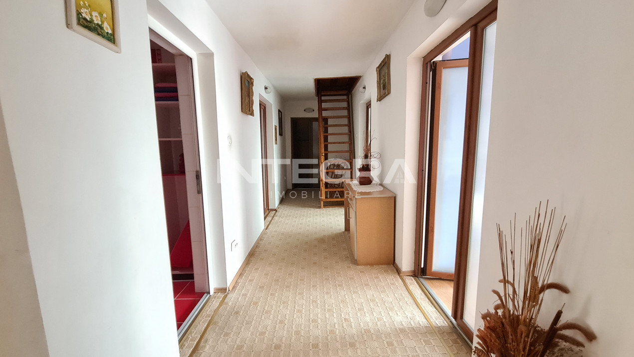 Comision 0! Vand Casa cu 2000 MP teren, View Superb, Zona Exclusivita