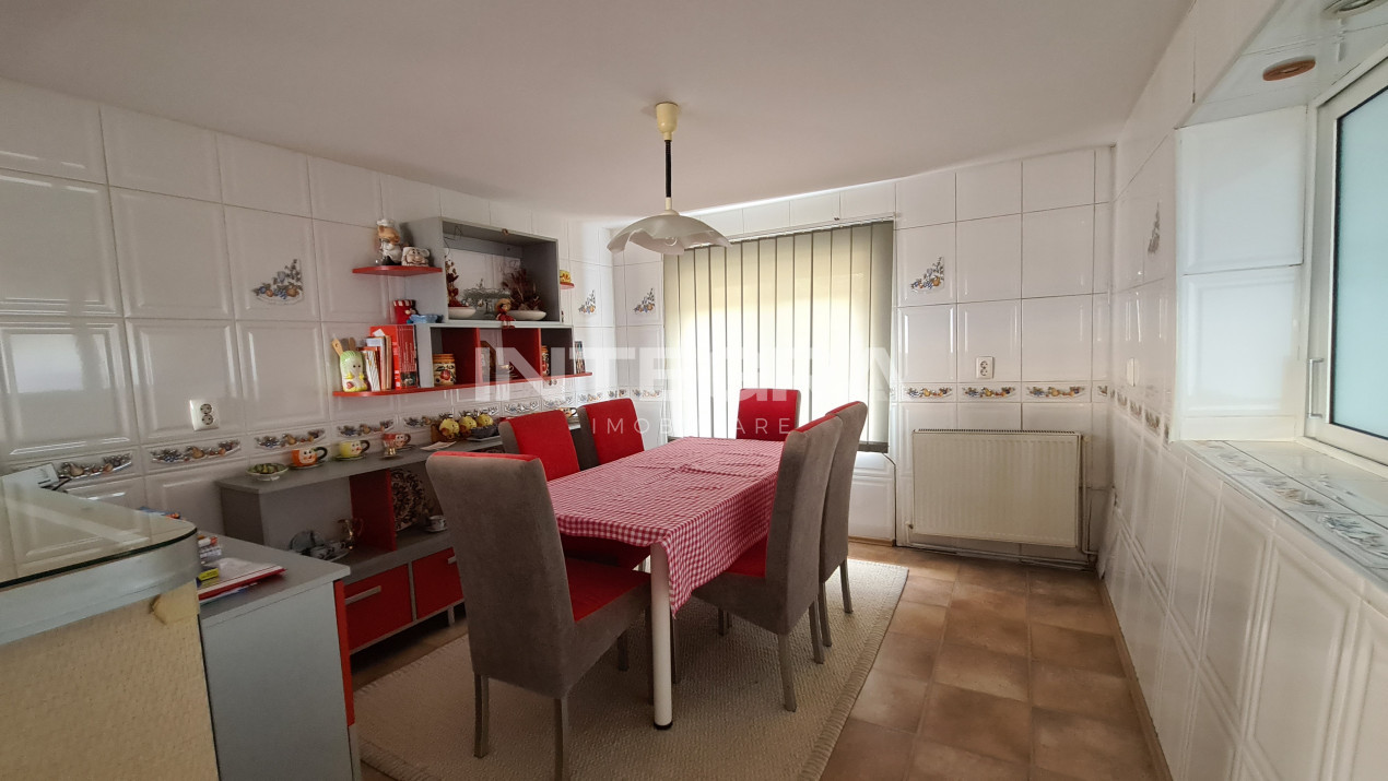 Comision 0! Vand Casa cu 2000 MP teren, View Superb, Zona Exclusivita