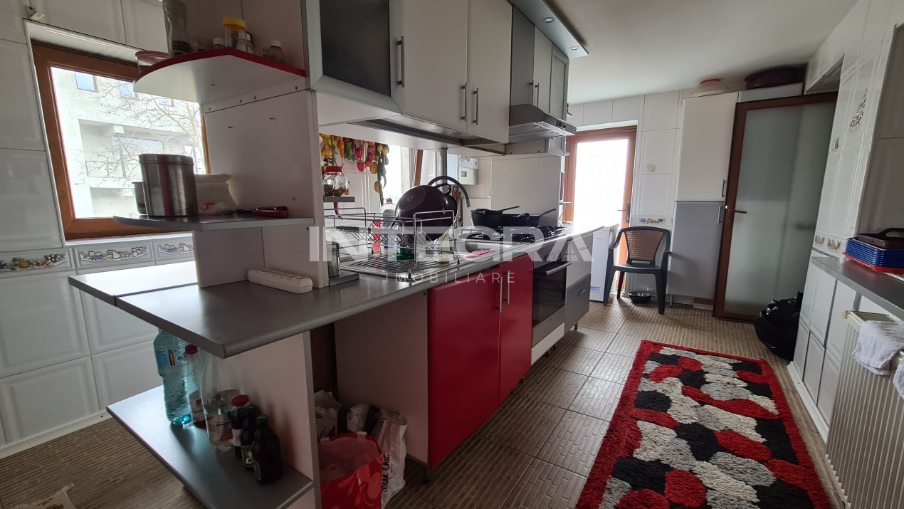 Comision 0! Vand Casa cu 2000 MP teren, View Superb, Zona Exclusivita