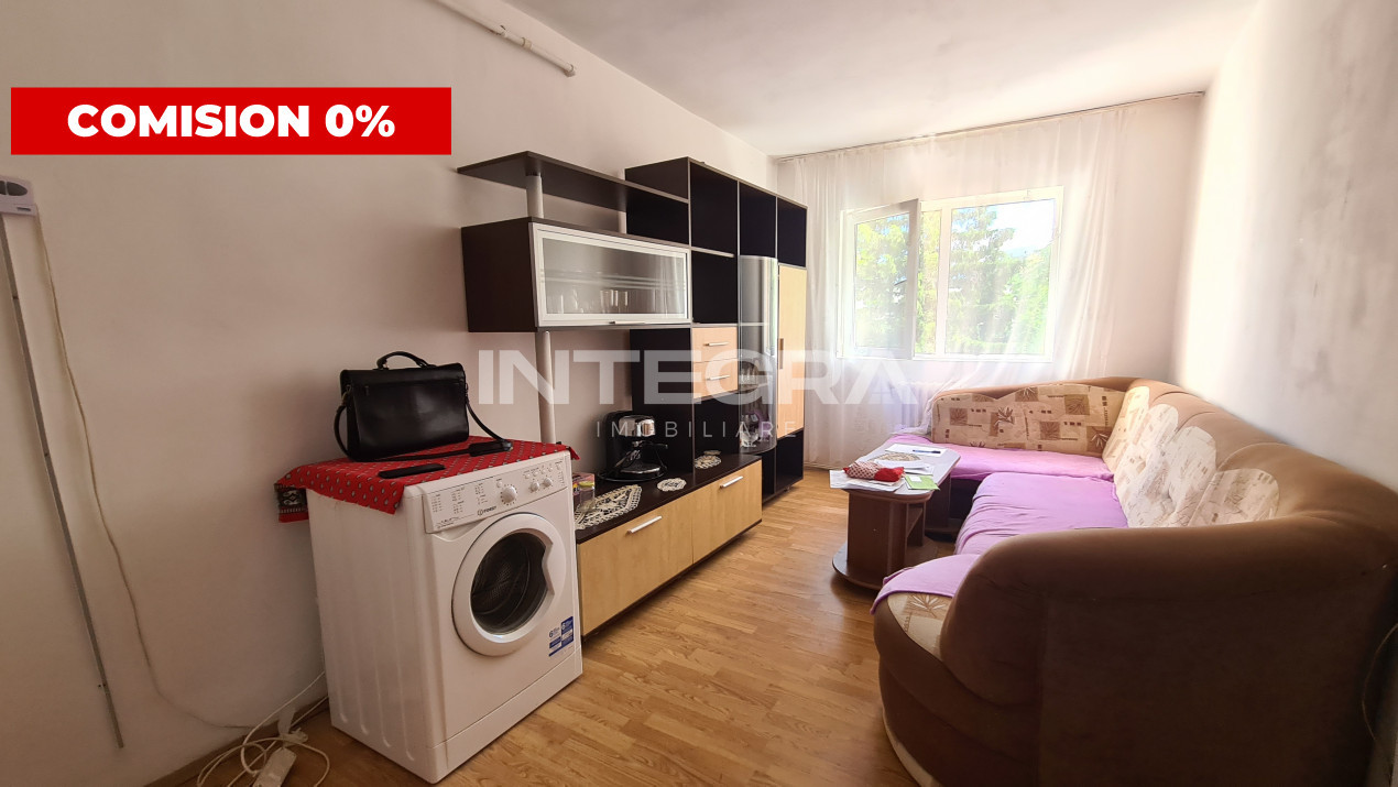 Vand Apartament 4 Camere, Etaj Intermediar, 66MP, Manastur