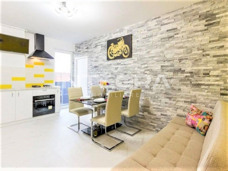 Apartament LUX cu 2 Dormitoare in bloc Nou si cu Parcare Centru