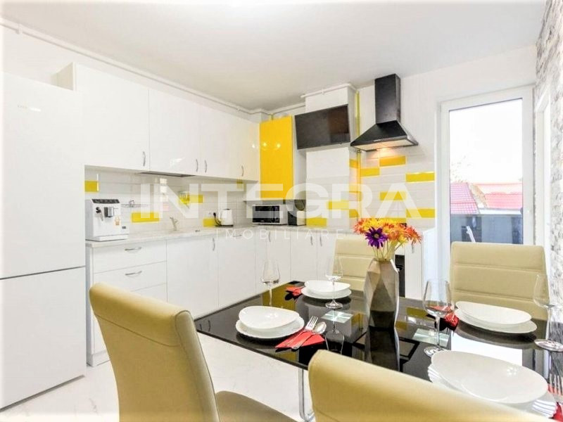 Apartament LUX cu 2 Dormitoare in bloc Nou si cu Parcare Centru