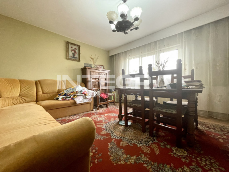 Inchiriez Apartament Spatios, 3 Camere Decomandate, Zona Marasti+Loc de Parcare
