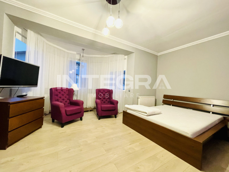 Inchiriez Apartament, 3 Camere+ Parcare, Zona Buna Ziua