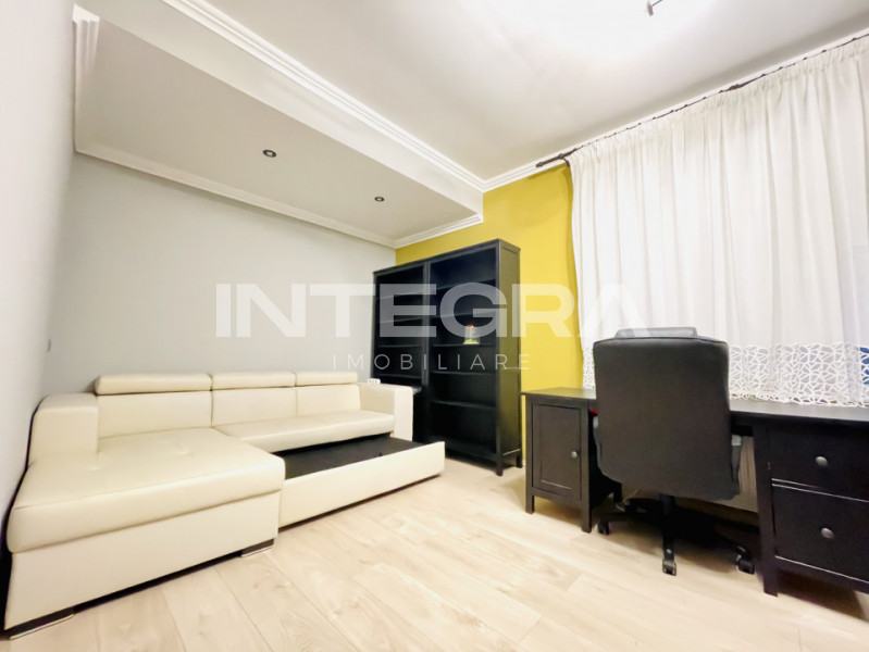 Inchiriez Apartament, 3 Camere+ Parcare, Zona Buna Ziua